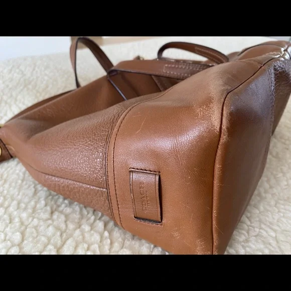 Coach leather purse - Picture 6 of 10
